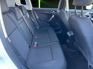 Peugeot 2008 BlueHDi 100 Style 73 kW (100 CV)