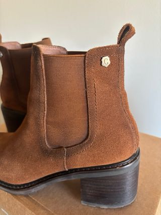 Botines Carmela Marrones