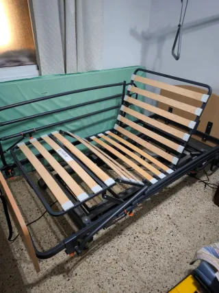 Cama Articulada Eléctrica Gerialine con elevador