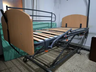 Cama Articulada Eléctrica Gerialine con elevador