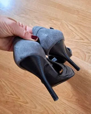 Tacones Andrey Brooke Grises