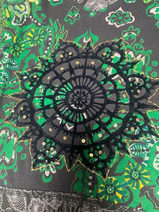 Camiseta Desigual Verde y Gris - Bordado Mandalas