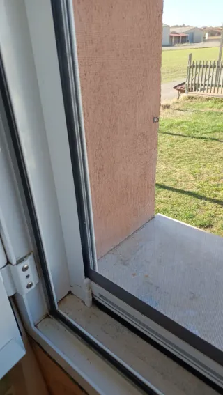 Mosquitera enrollable para ventana