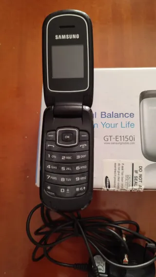 Teléfono Samsung GT-E1150i
