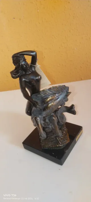 Escultura Acuario Metal Piedra