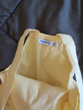 Jardineira curta menino amarela