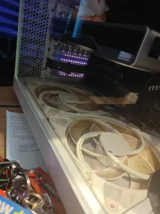 Caja nzxt h6 flow con ventiladores