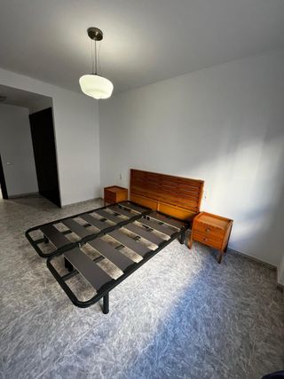 Cabecero + 2 Mesitas + Somier