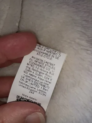 Abrigo de mujer marrón y blanco