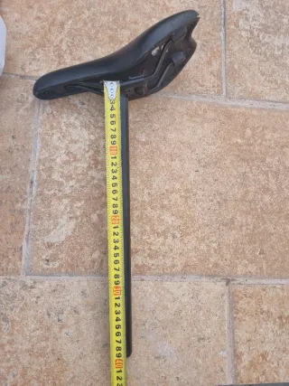 Sillín con tija MTB Negro