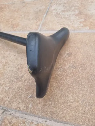 Sillín con tija MTB Negro