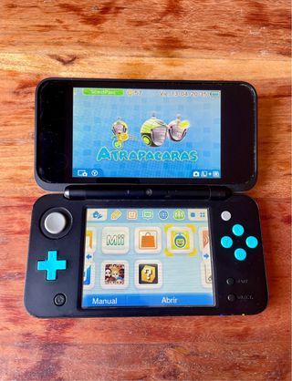 Nintendo 2DS XL Negra y Azul