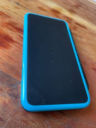 Nintendo 2DS XL Negra y Azul