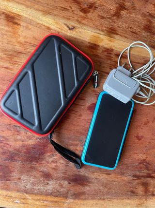 Nintendo 2DS XL Negra y Azul