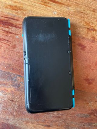 Nintendo 2DS XL Negra y Azul