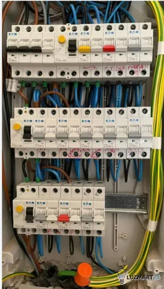 Electricista profesional, reparación e instalación