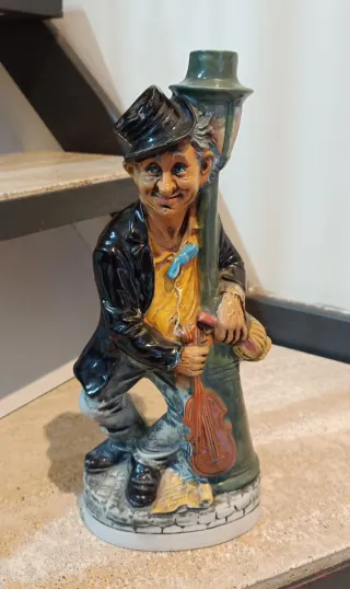 Statuina Decanter antica Uomo che Suona il violino