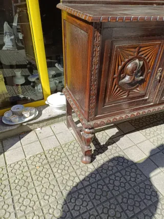 MUEBLE ANTIGUO ROBLE MACIZO