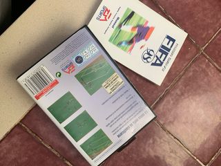 FIFA 98 Megadrive Caja y Manual