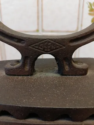 Ferro da stiro a carbone primi 900