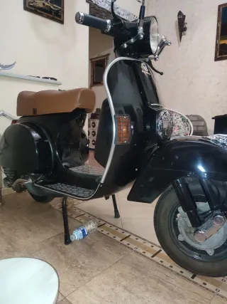 Vespa Iris 200 restaurada