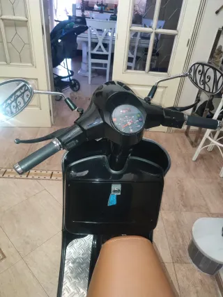 Vespa Iris 200 restaurada