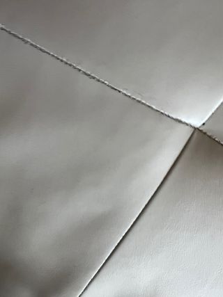 URGE VENDER PACK Sofá cama beige + mesa elevable