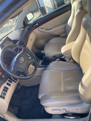 Toyota Avensis 2005