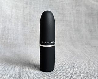 Barra de labios Powder Kiss Lipstick MAC (NUEVO)