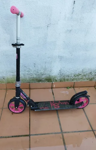 Patinete plegable Oxelo rosa y negro