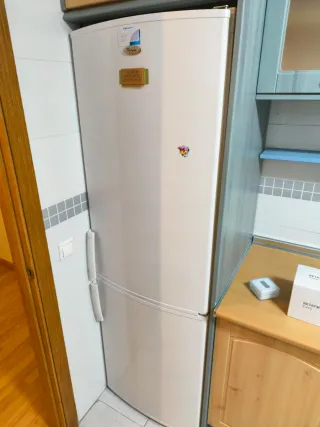 Frigorífico + Horno y Microondas Integrable