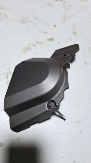 Tapa Cadena Honda CBF 250.