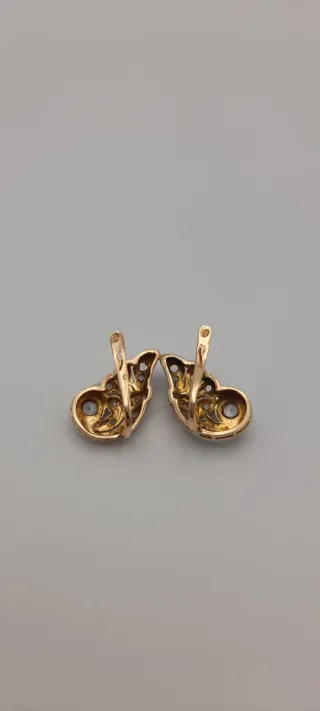 Pendientes de oro 18kt con brillantes.