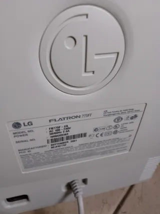 Monitor LG Flatron 15 775FT