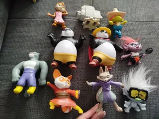 Figuras Colecciones Burguer King y Kinder.