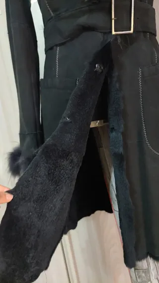 Giacca in pelle dd coniglio con pelliccia bella