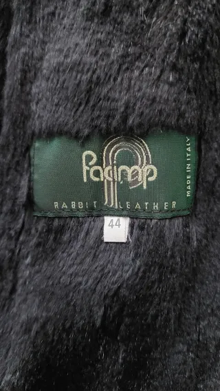 Giacca in pelle dd coniglio con pelliccia bella