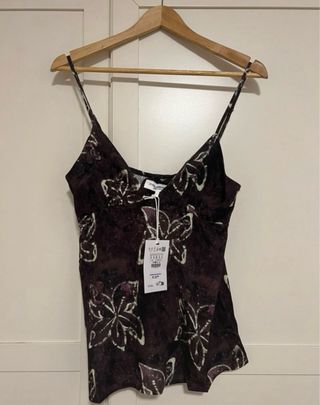 Top Pull&Bear estampado floral morado