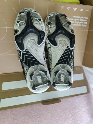 Botas de fútbol Nike Talla 36.5