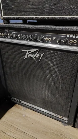 Ampli de Bajo Peavey TNT 115 BW, made in UK