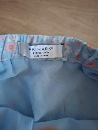 Falda corta floral Primark