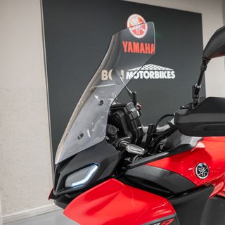 Yamaha Tracer 9 Roja