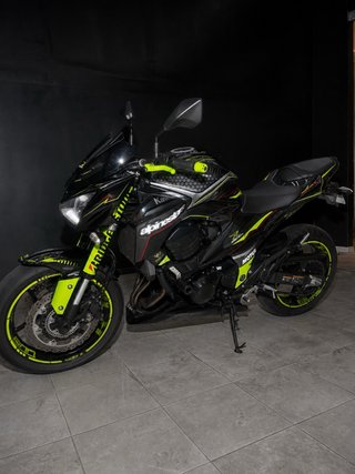 Kawasaki Z800e 2016