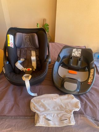 Seggiolino auto CYBEX Cloud Q + Base Isofix