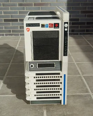 Caja de PC Thermaltake Level-10GT & componentes