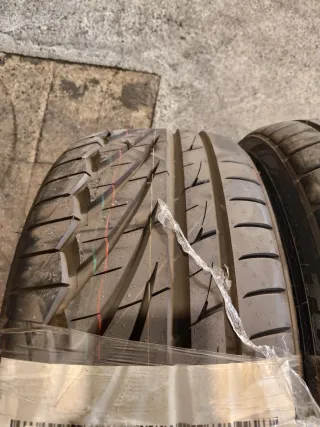 Neumaticos Toyo tires proxes Tr1 225/40-19 93w