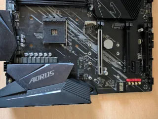 Placa base Gigabyte B550 Aorus Elite V2.