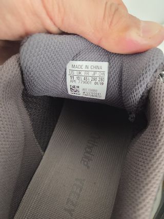 Adidas Yeezy 700 V2 Geode Talla 45.5 EU 11US