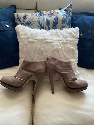 Zapatos Fendi Ante Talla 39 Gris Marrón