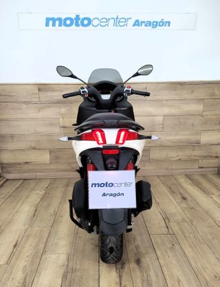 PIAGGIO MP3 300 HPE SPORT